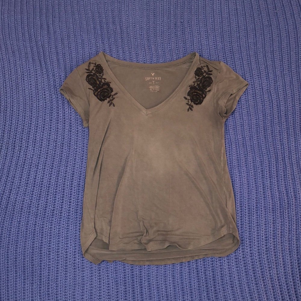 American Eagle Outfitters Flower Tee